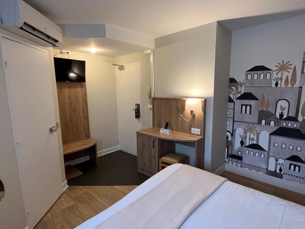 Logis Hotel Restaurant Du Lion D'Argent Et Des Tanneries La Châtre Εξωτερικό φωτογραφία