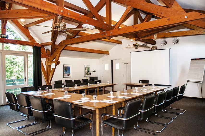 Logis Hotel Restaurant Du Lion D'Argent Et Des Tanneries La Châtre Εξωτερικό φωτογραφία